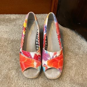 TOMS Floral Espadrille Wedges